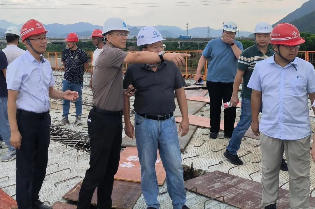 开云体育 Kaiyun.com 官网入口省交通工程管理中心副主任陈妙初带队赴绍兴开展全省交通建设工程专项行动暨信访工作调研(图2)