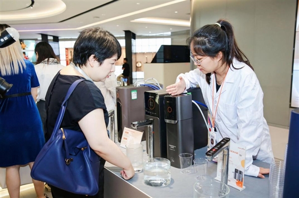 开云 开云体育平台为了一杯干净好喝的水 九阳把太空科技“搬”到了热小净净水器上(图8)