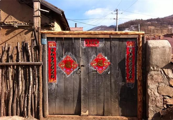 俗语:“大门穿过堂家败人丁亡开云体育 Kaiyun.com 官网入口”啥意思?有道理吗?(图11) 俗语:“大门穿过堂家败人丁亡开云体育 Kaiyun.com 官网入口”啥意思?有道理吗?(图11)