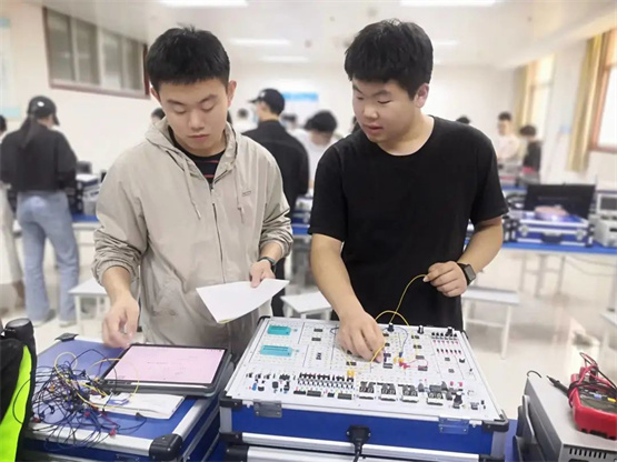 Kaiyun 开云体育分院介绍 信息工程学院(图9) Kaiyun 开云体育分院介绍 信息工程学院(图9)