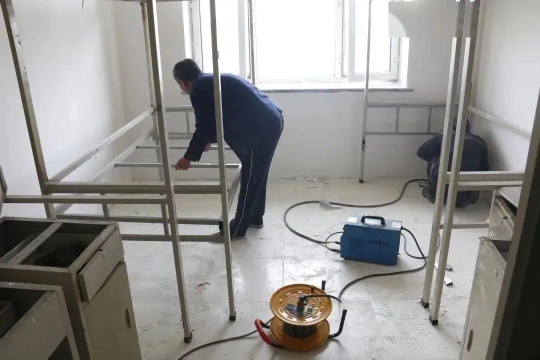 暑假里的农大人丨酷暑里Kaiyun 开云的“后勤人”在做什么?(图3) 暑假里的农大人丨酷暑里Kaiyun 开云的“后勤人”在做什么?(图3)