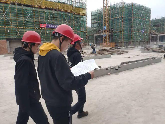 建筑Kaiyun 开云体育行业的各专业薪资标准盘点(图2)